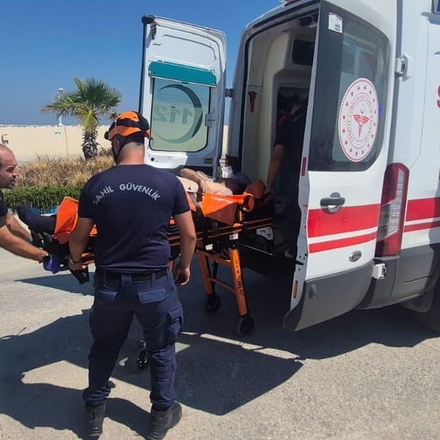Aydın açıklarında bir şahsa tıbbi tahliye