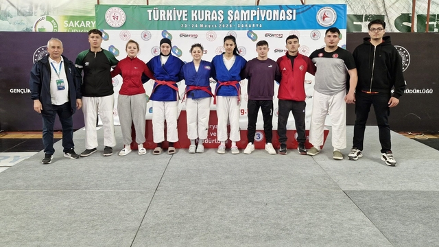 Kütahyalı sporculardan Türkiye Kuraş Şampiyonası'nda başarı