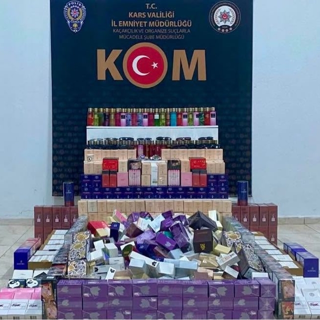 Kars'ta 5 milyon 250 bin liralık kaçak ürün ele geçirildi