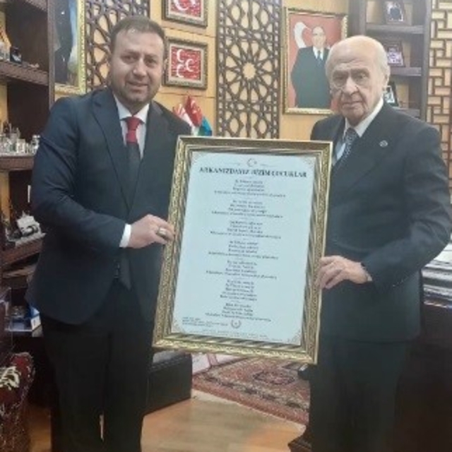 Milli takıma milli eser; MHP Lideri Devlet Bahçeli'nin isteğiyle hazırlandı