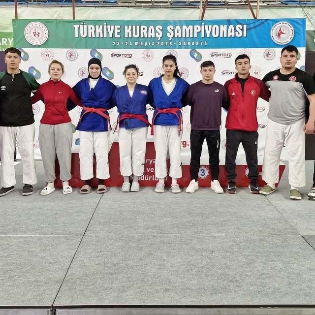 Kütahyalı sporculardan Türkiye Kuraş Şampiyonası'nda başarı