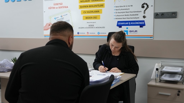 Düzce iş kulübü istihdama katkı sağlamaya devam ediyor
5 ayda 242 kişi işe yerleştirildi