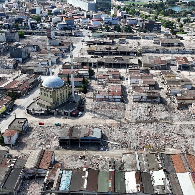 Gülsan Sanayi Sitesi'nde yıkımlar devam ediyor