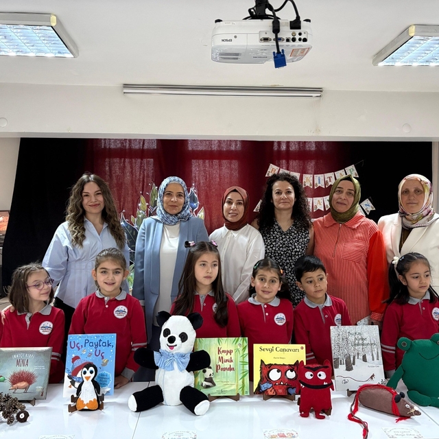 Miniklerin hayal dünyası sergiye dönüştü