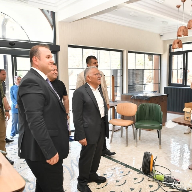 Başkan Büyükkılıç, MÜLHEM Kayseri Mutfağı'nda incelemelerde bulundu