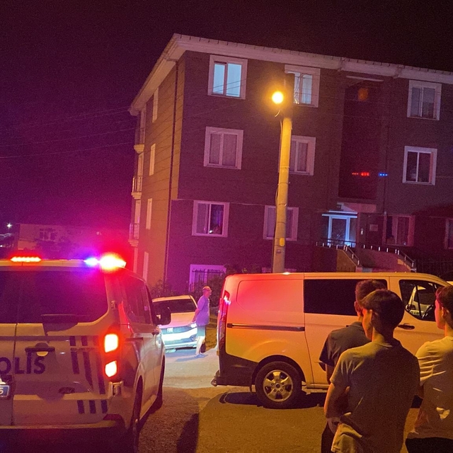 Motosikletli saldırgan dehşet saçtı: 5 el ateş açıp kaçtı