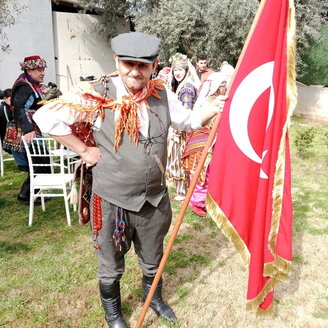 Gediz Akdağ'da Yörüklerin yayla göçü başladı