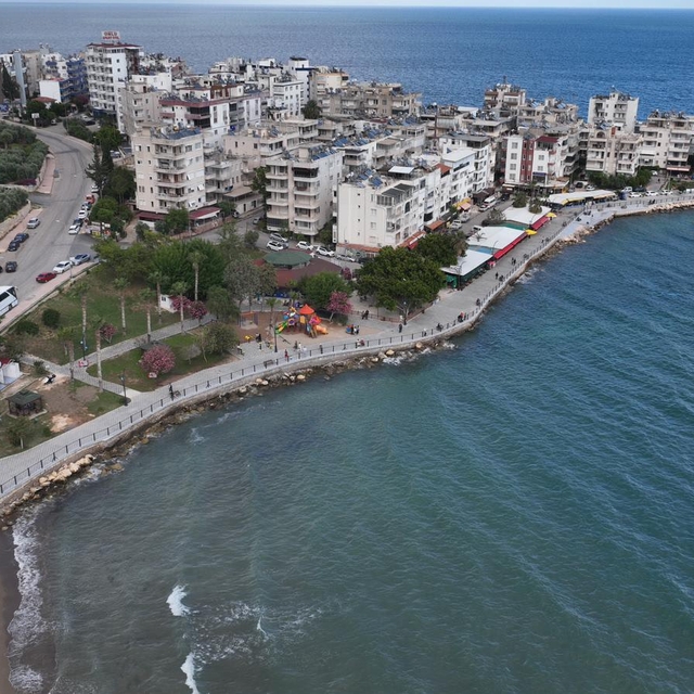 Silifke ilçesinde Atakent Sahili'nin yürüyüş yolu tamamlandı