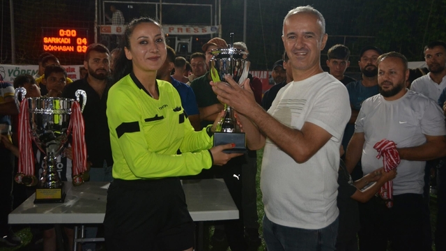 Alaplı'da Şehitler anısına futbol turnuvası düzenlendi