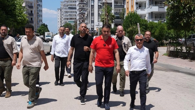 Başkan Kozay, Güzelyalı'da vatandaşlarla buluştu