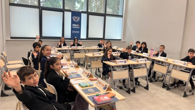 Ege Üniversitesi kapılarını minik diplomatlara açtı