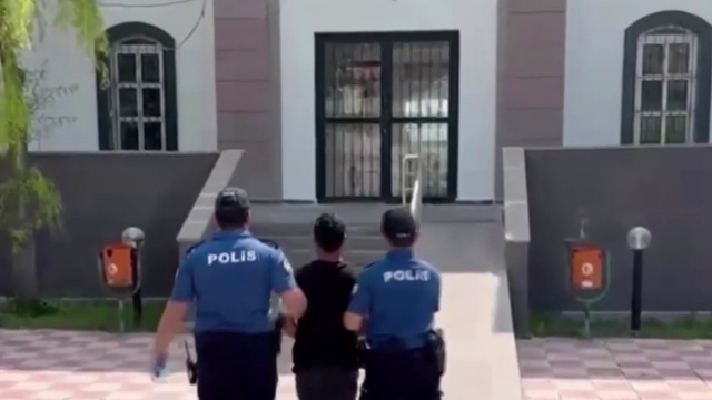 Sivas'ta kesinleşmiş hapis cezası bulunan firari hükümlü yakalandı