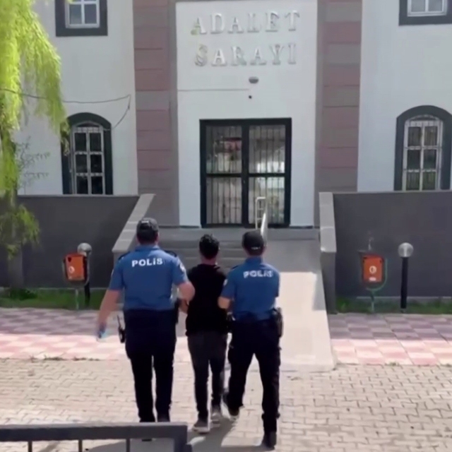 Sivas'ta kesinleşmiş hapis cezası bulunan firari hükümlü yakalandı