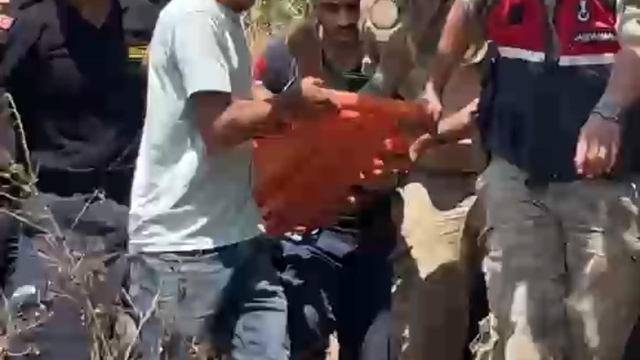 Tütün tarlasına çapa yapmaya giderken kaybolan 57 yaşındaki adam 15 saat sonra evinin yakınlarında bulundu
