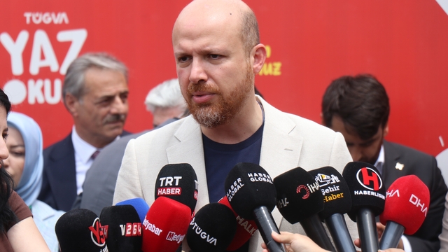 Necmettin Bilal Erdoğan'dan gençlere: "Dünyaya damgasını vuran Türkiye'yi sizler inşa edeceksiniz"
TÜGVA'nın "Renklensin Yaz Okulumuz" projesinin Sakarya lansmanı yapıldı