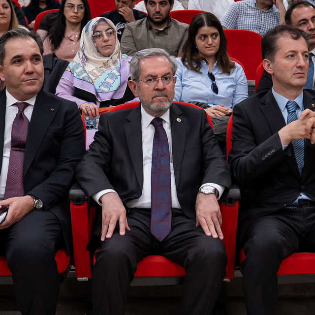Başkentte "Bilişsel Güvenlik ve Oyunlaştırılmış Dezenformasyon" semineri dü...
