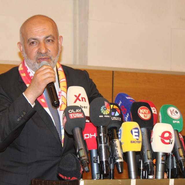 Kayserispor Başkanı Ali Çamlı'dan sert cevap
"Kayserispor ve Sivasspor kard...