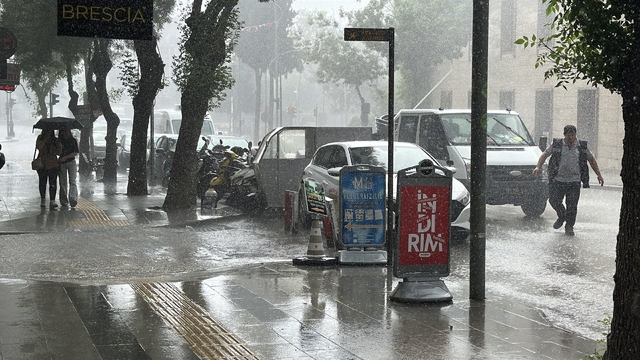 Burdur'da şiddetli yağmur etkili oldu