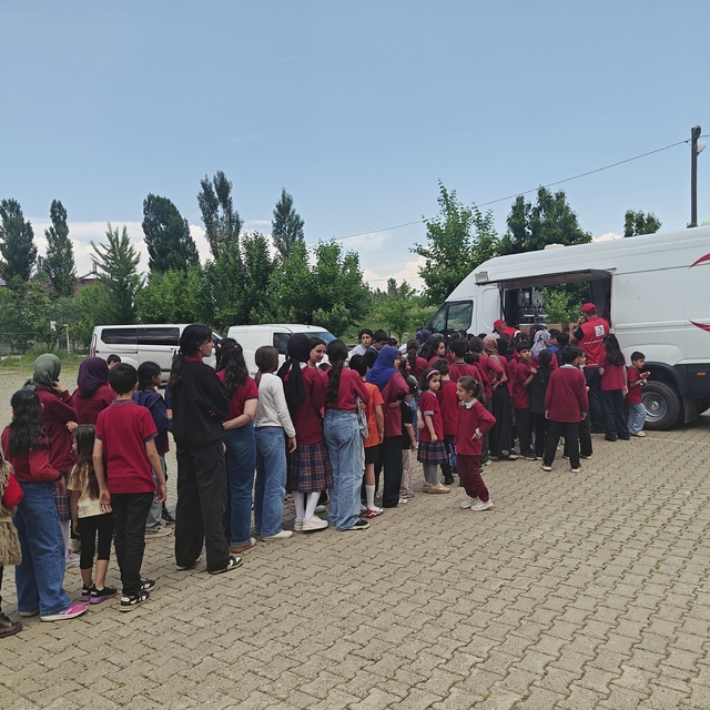Muş'ta "Köklerden Geleceğe Tarihi Kahramanlar" programı yapıldı