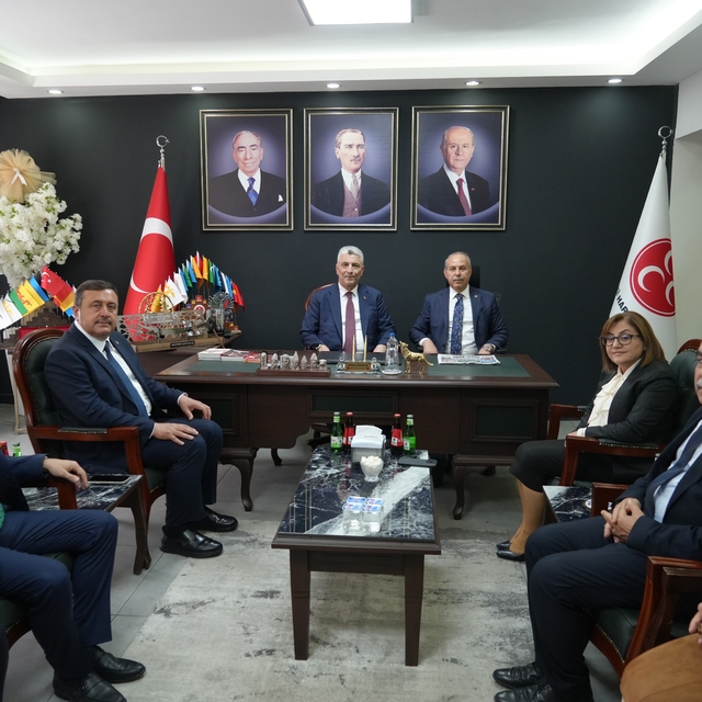 Bakan Bolat'tan MHP Gaziantep İl Başkanı Kılıç'a hayırlı olsun ziyareti