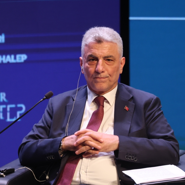 Bakan Bolat: Önceliğimiz Suriye halkının selameti oldu