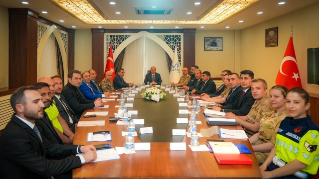 Hakkari'de aranan 340 şahıs yakalandı
