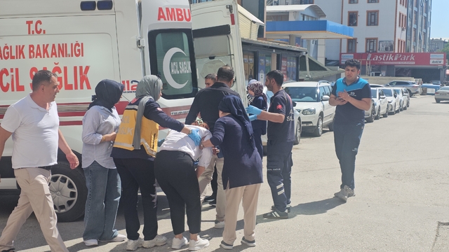 Elazığ'da Four Points By Sheraton Otel'de yangın: 10 kişi dumandan etkilendi