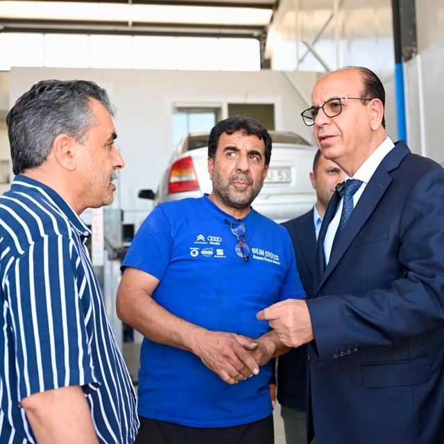 Başkan Geçit: "Yeşilyurt'un her noktasına hizmet götürüyoruz"