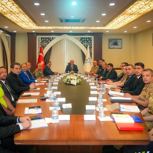 Hakkari'de aranan 340 şahıs yakalandı