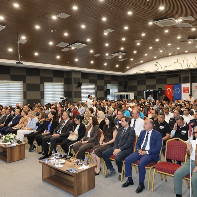 Elazığ'da 'Sivil Katılım Zirvesi' gerçekleştirildi