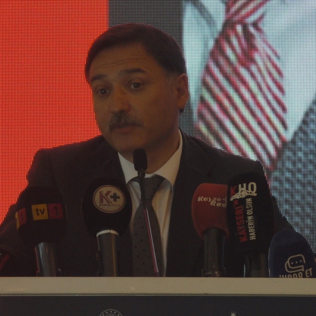 Kayseri Valisi Çiçek: "Biz tam bir tarım şehriyiz"
"2 yıl önce 15 ürün üret...