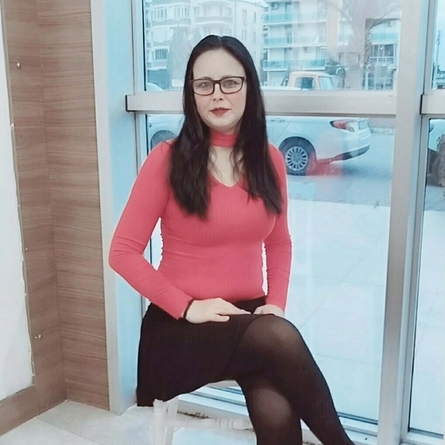 Eski eşinin kezzaplı saldırısına uğrayan kadın öldü, kızı yaraladı