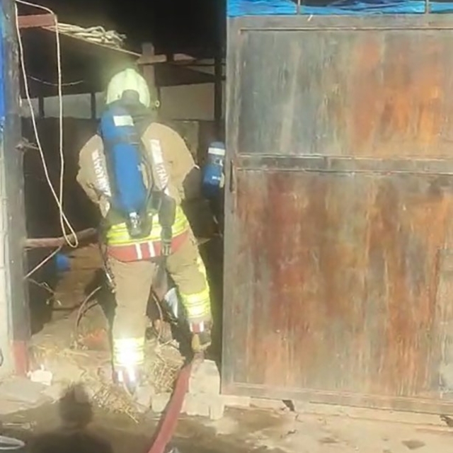 Kahramanmaraş'ta ahır yangını korkuttu
