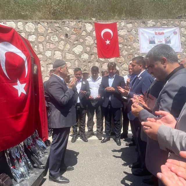 Batman'da şehit öğretmen Aybüke Yalçın ve 2 asker törenle anıldı