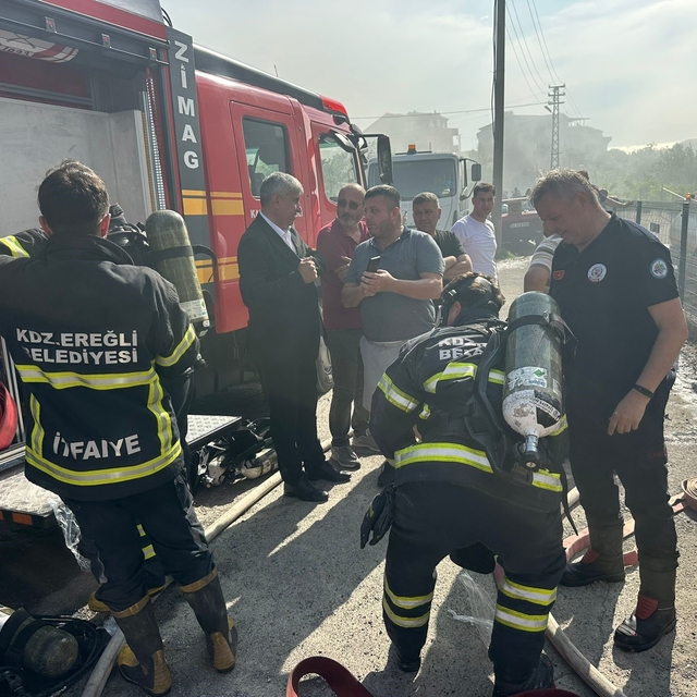 Alevler çatıyı sardı, korku dolu anlar yaşandı