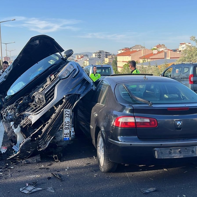 Nevşehir'de zincirleme kaza: 5 yaralı