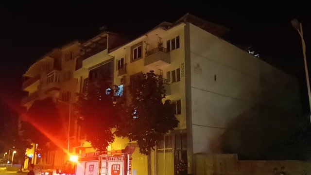 Malatya'da apartman çatısında göçük