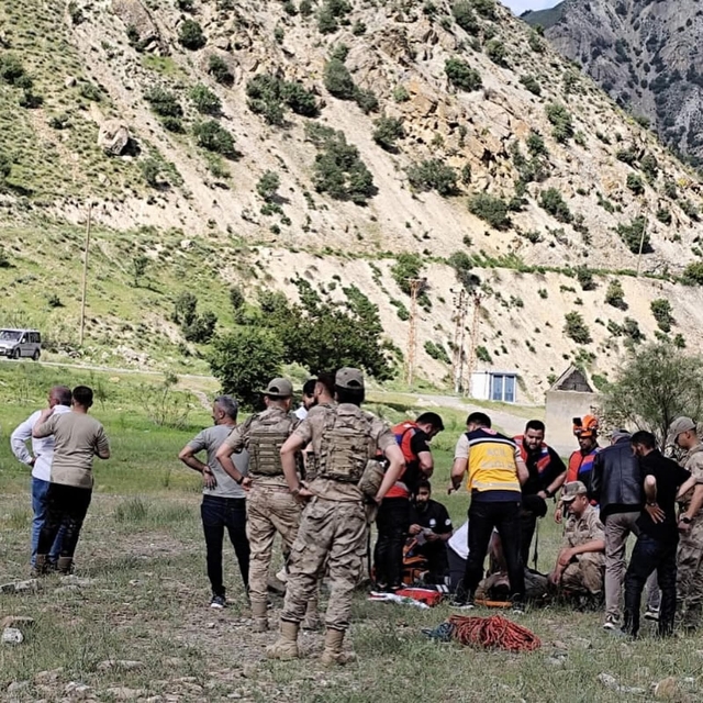 Hakkari'de Zap suyuna düşen şahıs hayatını kaybetti