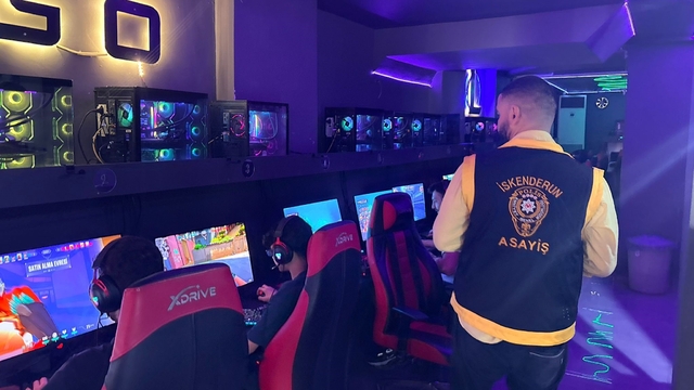 İskenderun'da internet kafe ve oyun salonları denetlendi