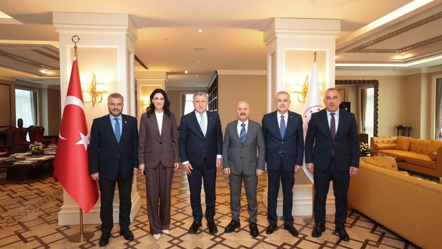 Aydın'ın spor yatırımları Bakan Bak ile görüşüldü
