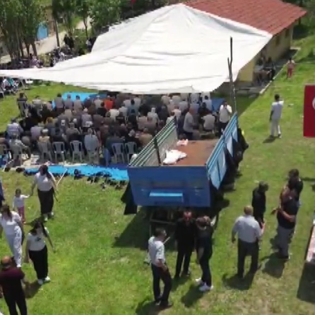 Kadıncık Mahallesi'nde yağmur ve şükür duası yapıldı
Köy halkı birlik ve be...