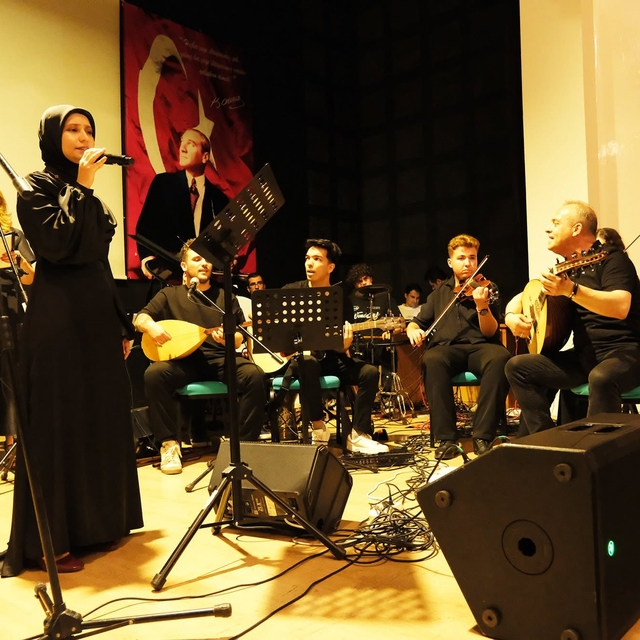 "Her Telden" Konseri büyük beğeni topladı