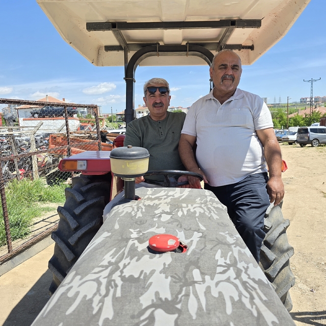 17 yıl önce Ankara'da çalınan traktörleri, Yozgat'ta ortaya çıktı
Biten akü...