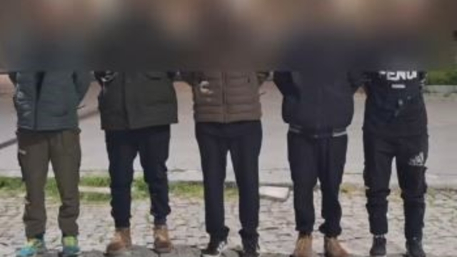 Sivas'ta 8 düzensiz göçmen yakalandı, 3 kişi tutuklandı