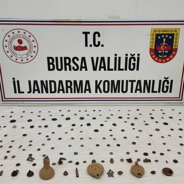 Tarihi eser kaçakçılarına operasyon: Roma ve Bizans dönemine ait 202 parça...