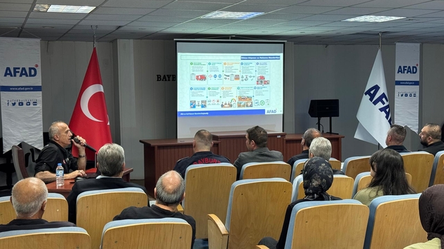 Bayburt'ta orman yangınlarına müdahale ve koordinasyona yönelik eğitim düzenlendi