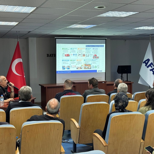 Bayburt'ta orman yangınlarına müdahale ve koordinasyona yönelik eğitim düze...