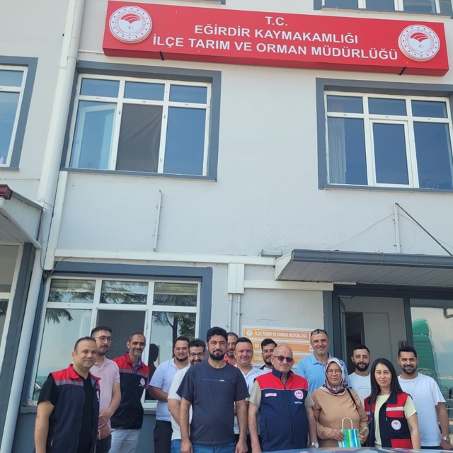Eğirdir'de meyve ağaçlarında budama ve aşılama kursu tamamlandı