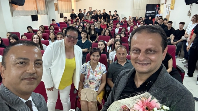 Yenipazar'da öğrencilere "Kampüse Giden Yol" semineri