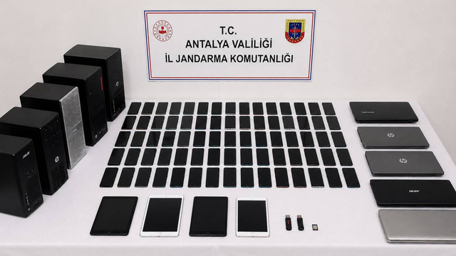 Hesaplarında 8 milyar lira işlem hacmi olan yasa dışı bahis şüphelilerine operasyon: 72 gözaltı